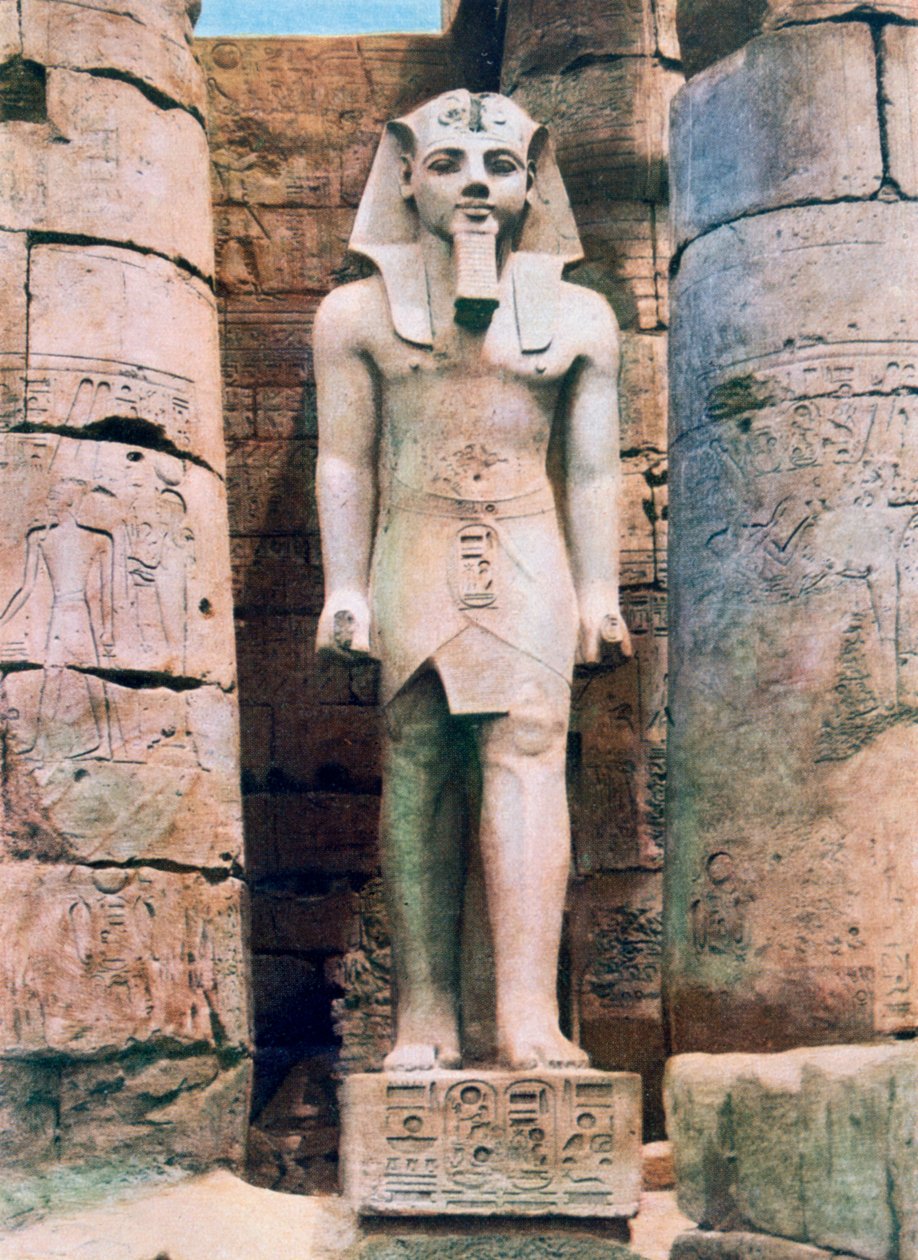 Estátua de Ramsés II, Luxor, Egito, século XX de Unbekannt