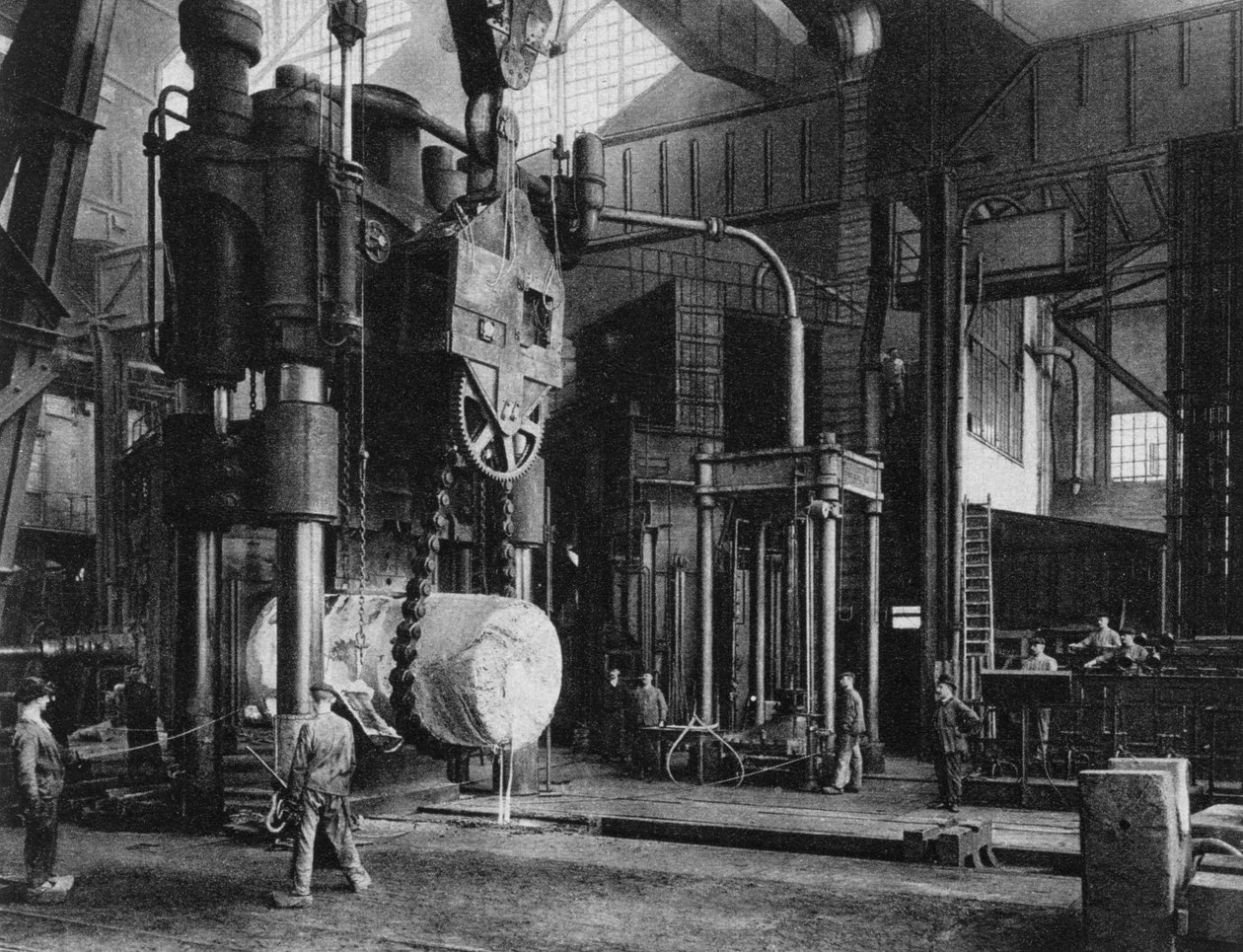 Produção de aço, fábrica de Krupp, Essen, Alemanha, Primeira Guerra Mundial, 1917 de Unbekannt