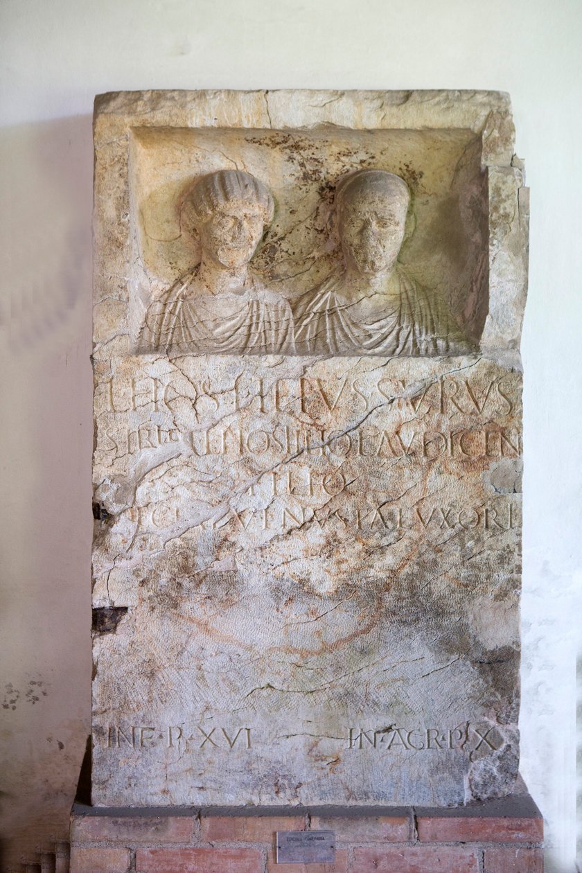 Stele, Lucius Ostilius Syrus, I cen de Unbekannt