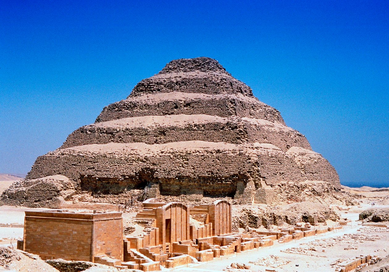 Pirâmide do rei Djoser Zozer, Saqqara, Egito, 3a dinastia, c2613 aC de Unbekannt