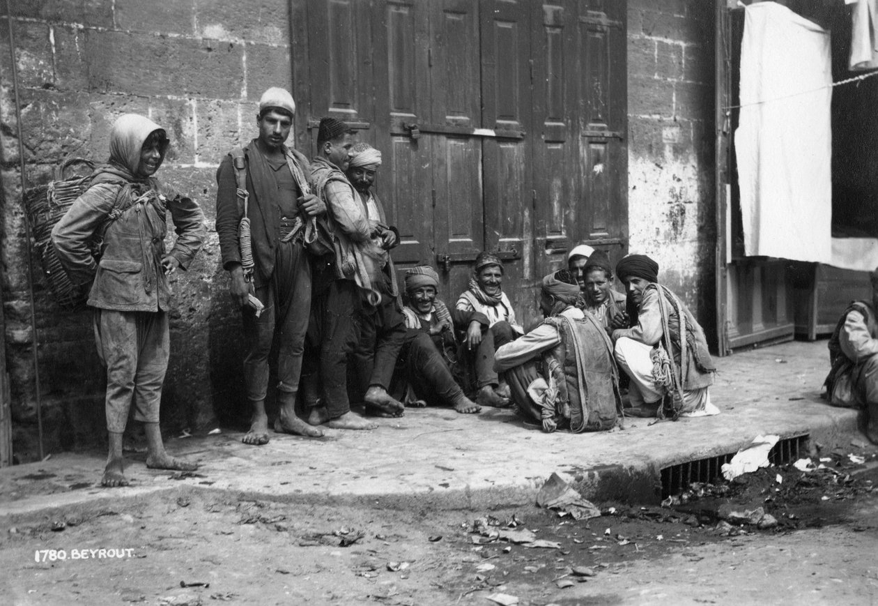 Cena de rua, Beiruit, Líbano, c1920s-c1930s de Unbekannt