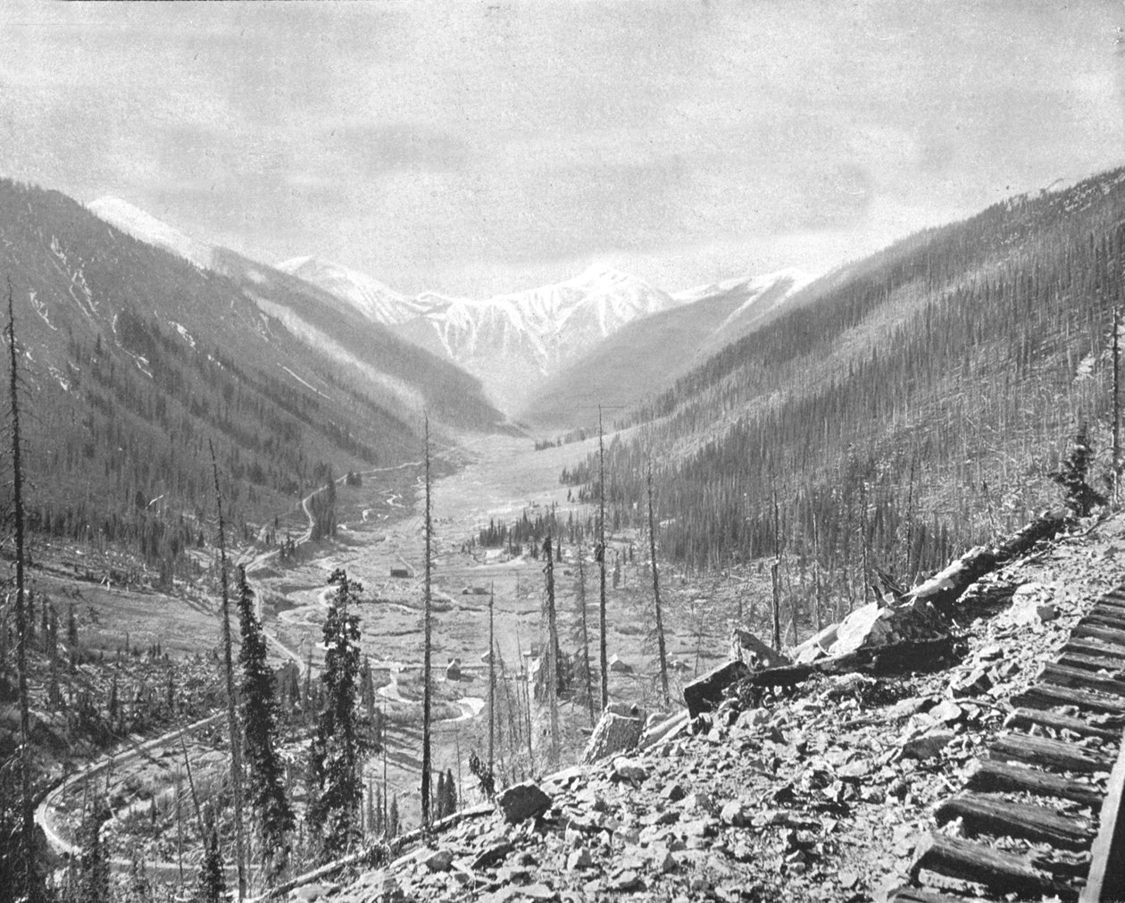 Sultan Mountain, perto de Silverton, Colorado, EUA, c1900. de Unbekannt