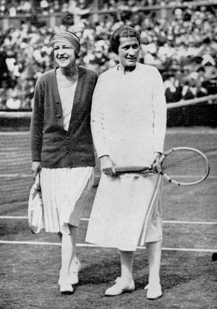 Suzanne Lenglen saiu e Elizabeth Ryan antes de sua última partida em Wimbledon, 1925 de Unbekannt