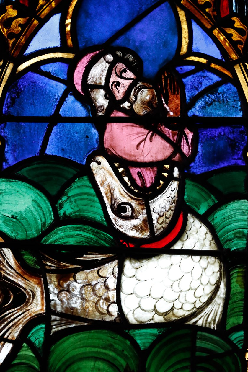 Templo Saint-ƒtienne Igreja Calvinista, Janela de vidro manchado, Jonah ( Jonas ) e a Baleia, Estrasburgo, França. de Unbekannt