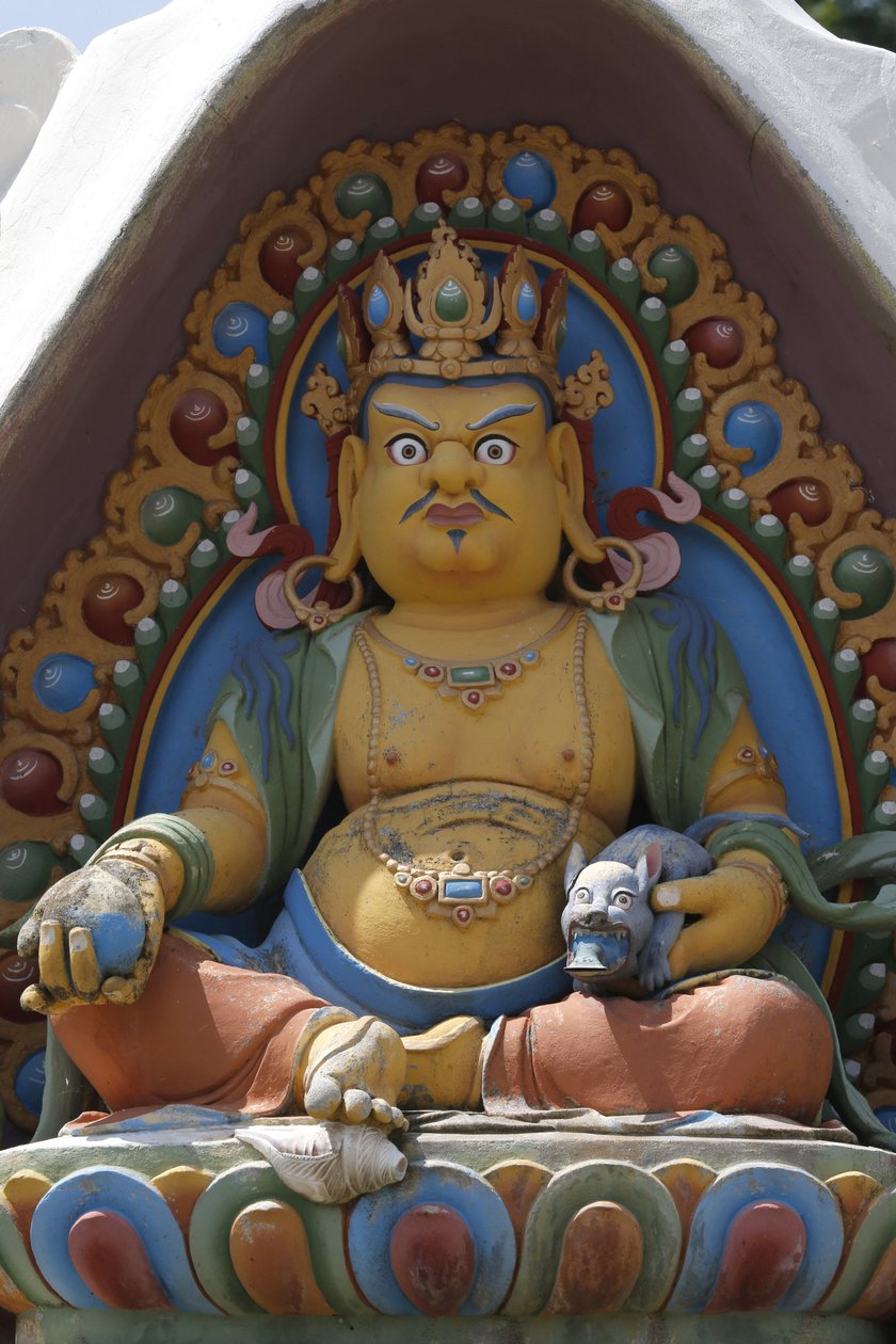 Templo dos Mil Budas. A congregação Dashang Kagyu Ling. Deidade. Dzambala : o Buda da Riqueza, La Boulaye, França de Unbekannt