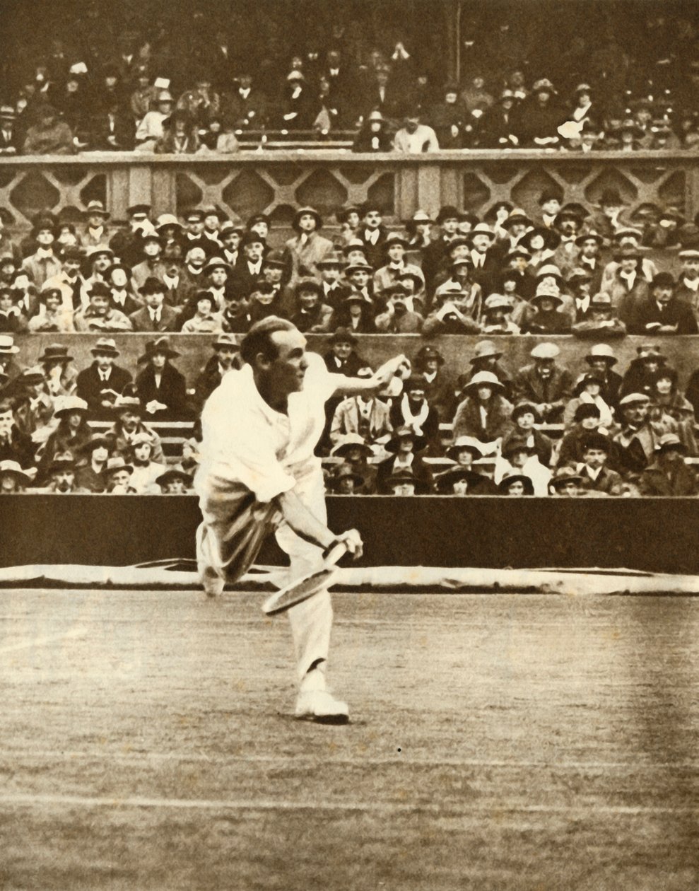 Jogo de tênis na quadra central de Wimbledon, c1930s, 1935. de Unbekannt