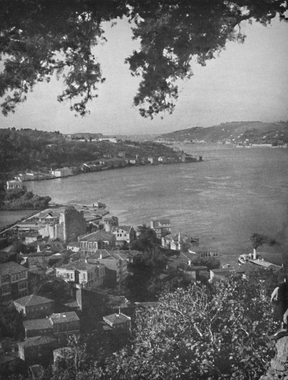 O Bósforo - Constantinopla à distância, 1913 de Unbekannt