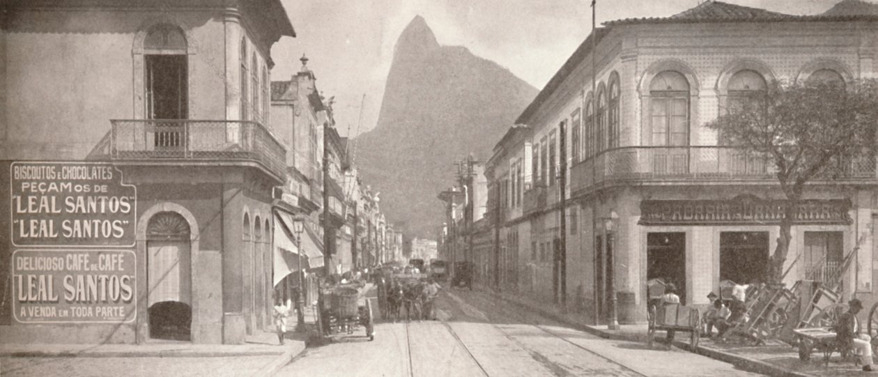 O final de Botafogo na elegante Rua São Clemente. Corcovado à distância, 1914 de Unbekannt