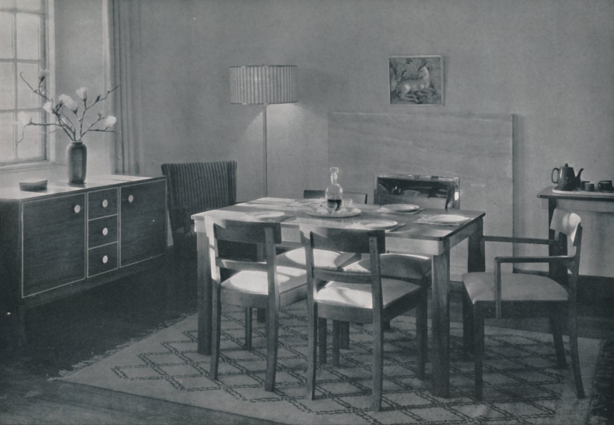 The Dining Room - Móveis de nogueira e sicômoro, 1942. de Unbekannt