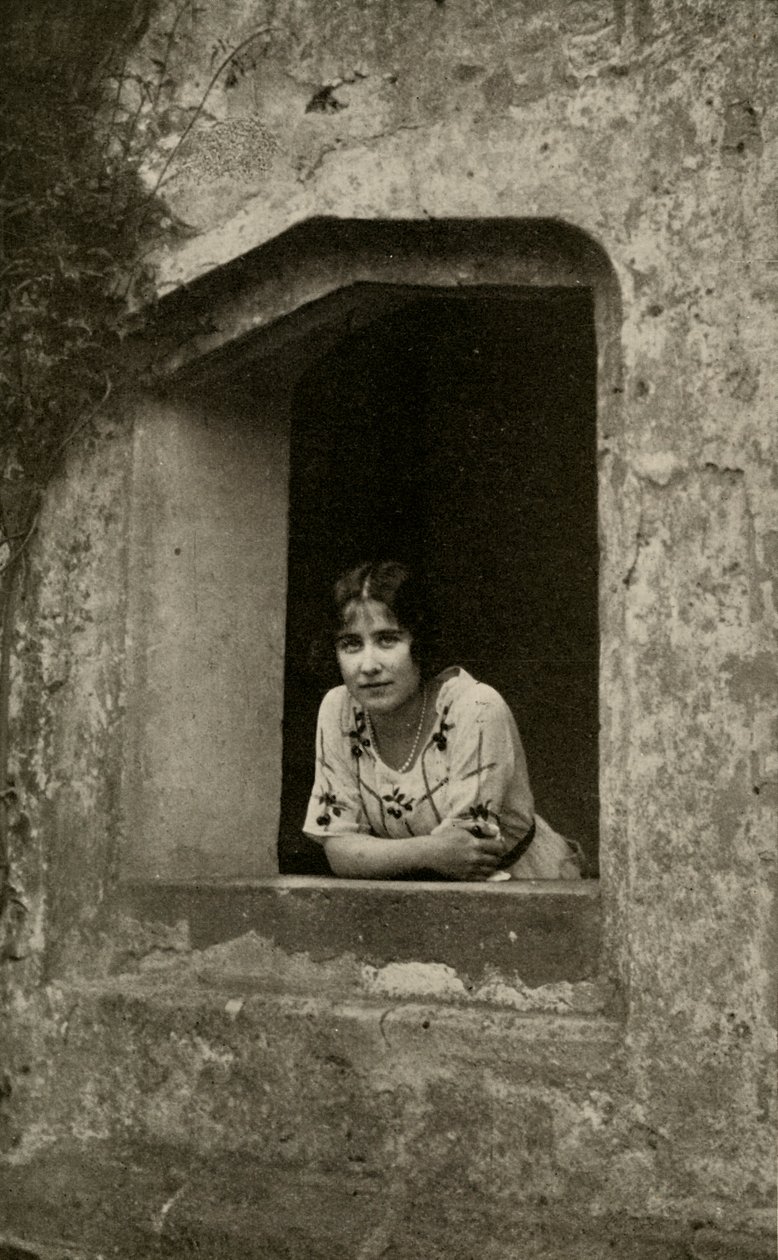 A duquesa na abadia de Bisham, 1928. de Unbekannt