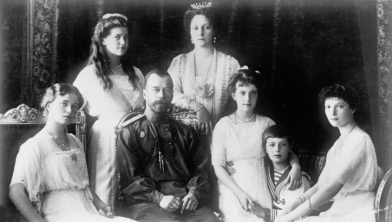 A família do czar Nicolau II da Rússia, década de 1910. de Unbekannt