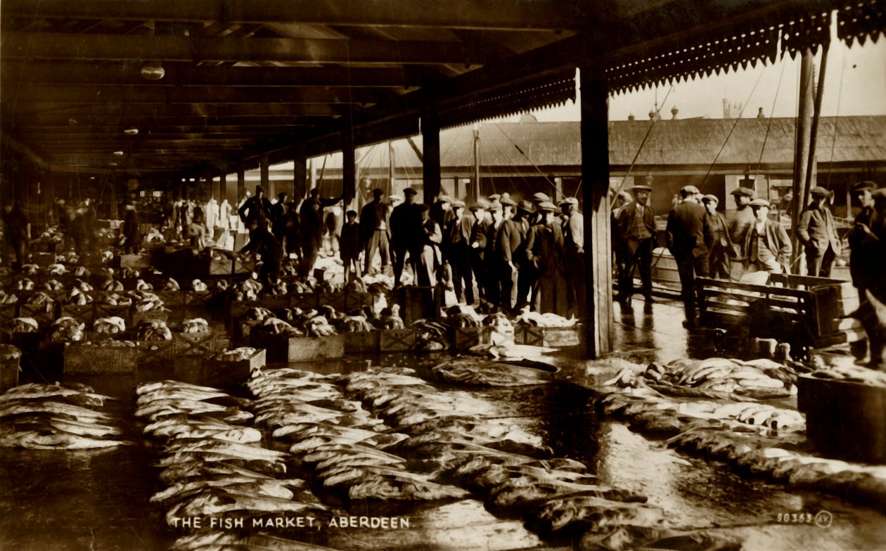 O mercado de peixe, Aberdeen, final do século XIX e início do século XX. de Unbekannt