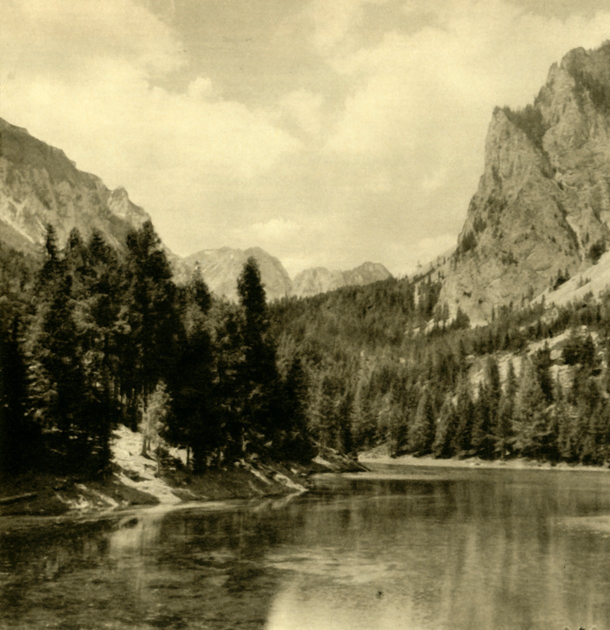 The Grüner See, Estíria, Áustria, c1935. de Unbekannt