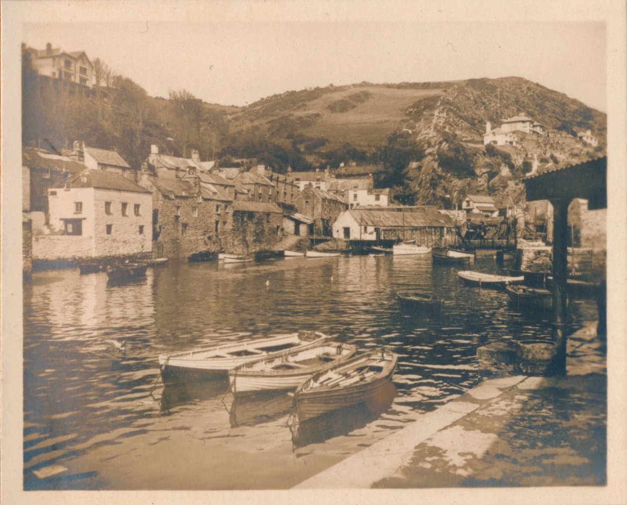 O Porto Interior - Polperro, 1927 de Unbekannt