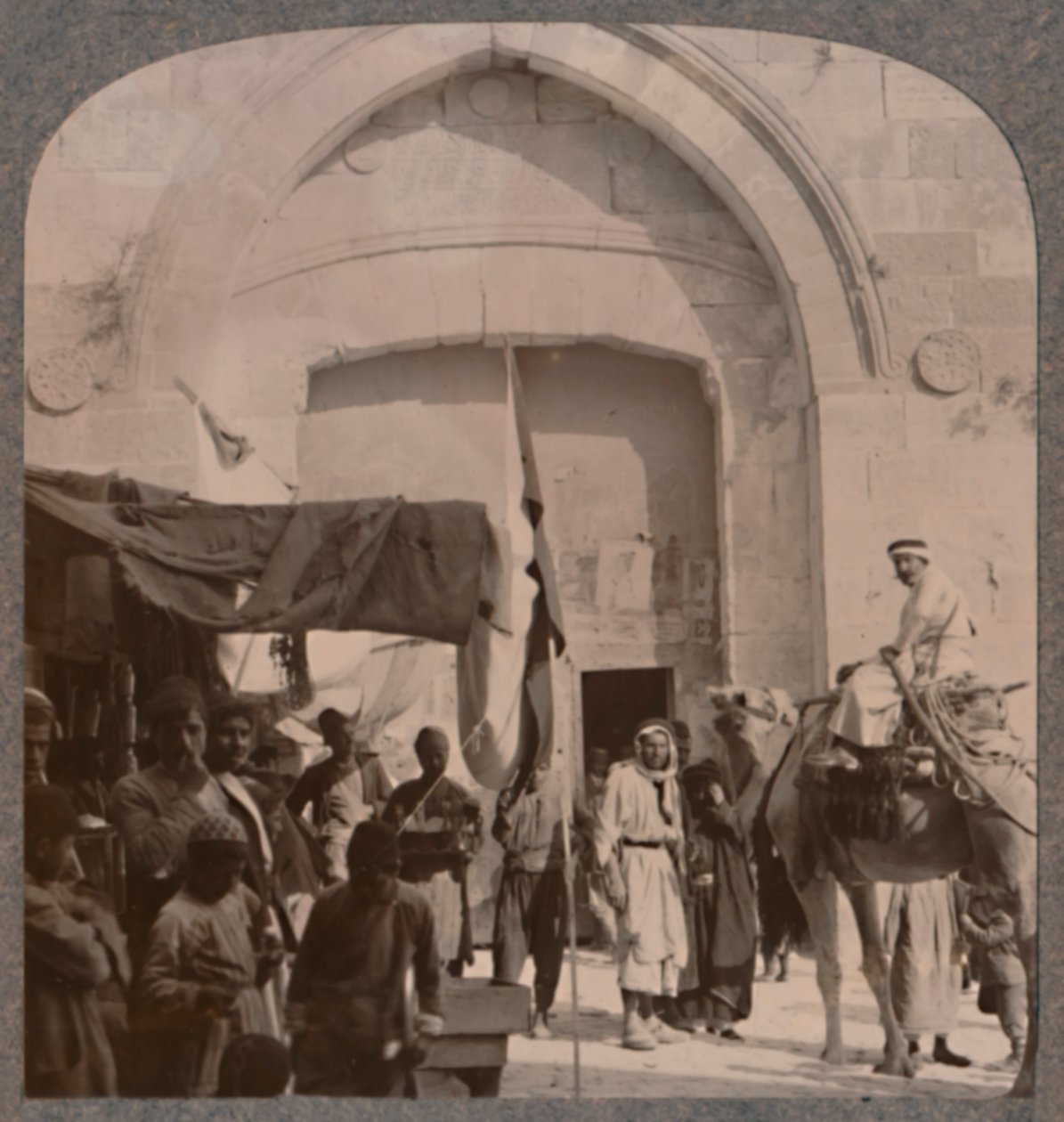 O portão de Jaffa foi fechado, mostrando Needles Eye, Jerusalém, c1900 de Unbekannt