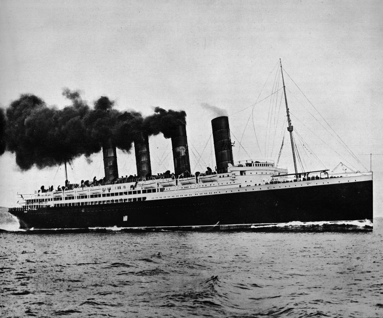 O Lusitania a toda velocidade, 1915 de Unbekannt