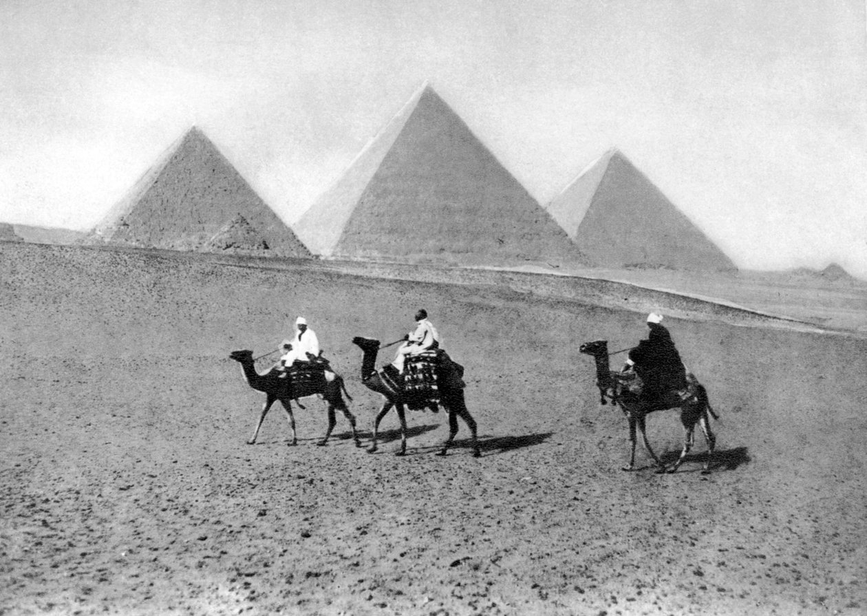 As pirâmides de Gizé, Cairo, Egito, c1920s de Unbekannt