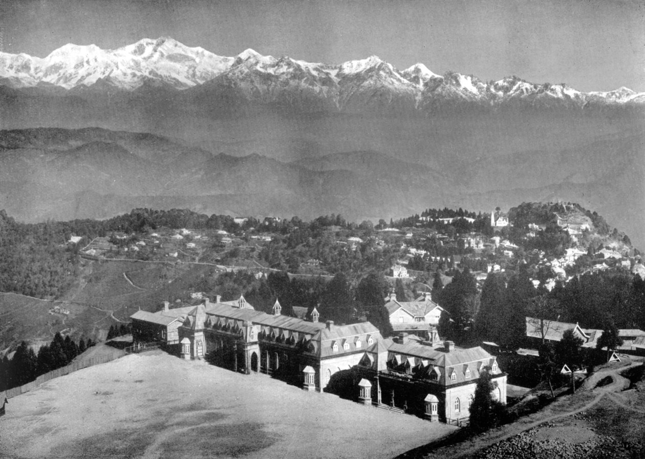 O Snow Range e Darjeeling de cima da St Pauls School, Bengala Ocidental, Índia, c1910 de Unbekannt