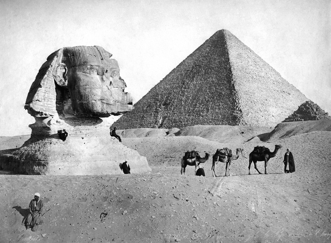 A Esfinge e a pirâmide em Gizé, Egito, c1882 de Unbekannt