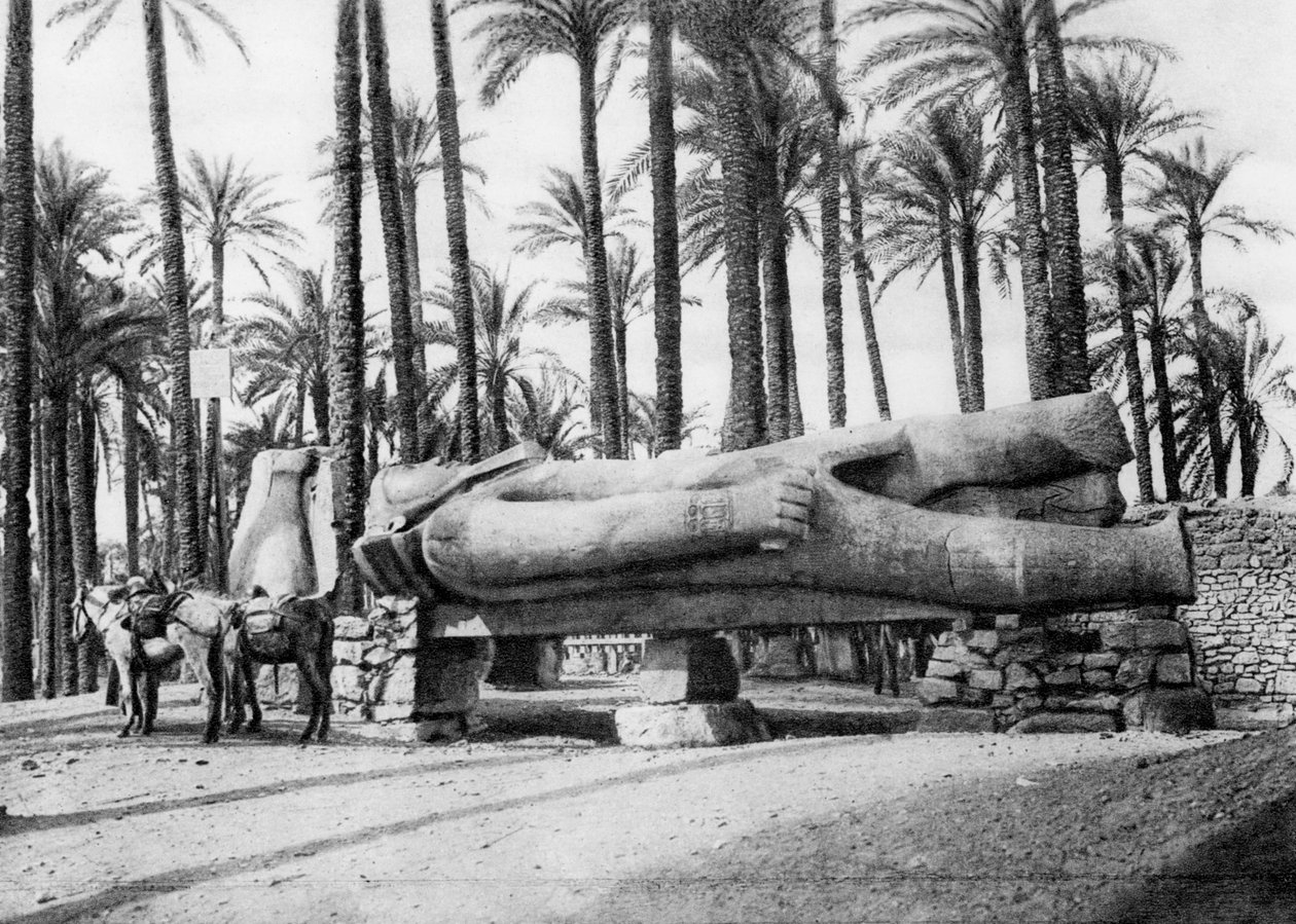 A estátua de Ramsés II, Cairo, Egito, c1920s de Unbekannt
