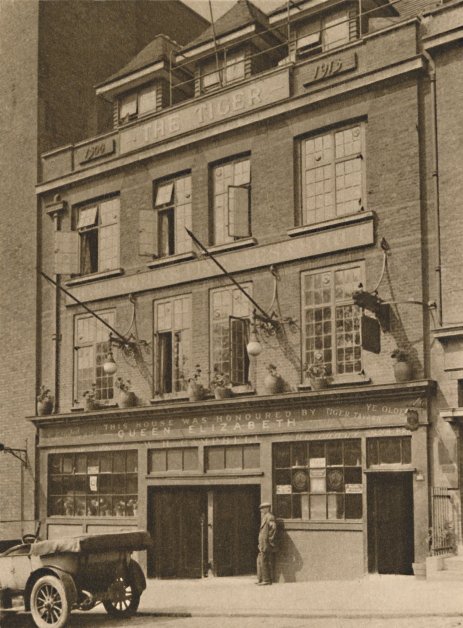 A taberna do tigre em Tower Hill, c1935. de Unbekannt