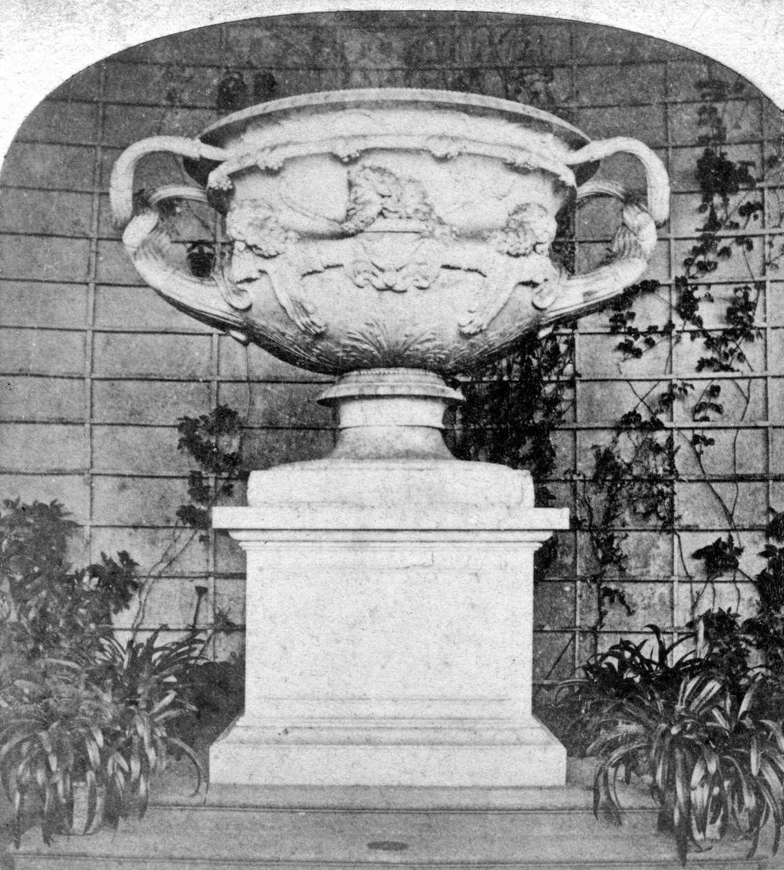 O vaso de Warwick, castelo de Warwick, Warwick, Warwickshire, final do século XIX de Unbekannt