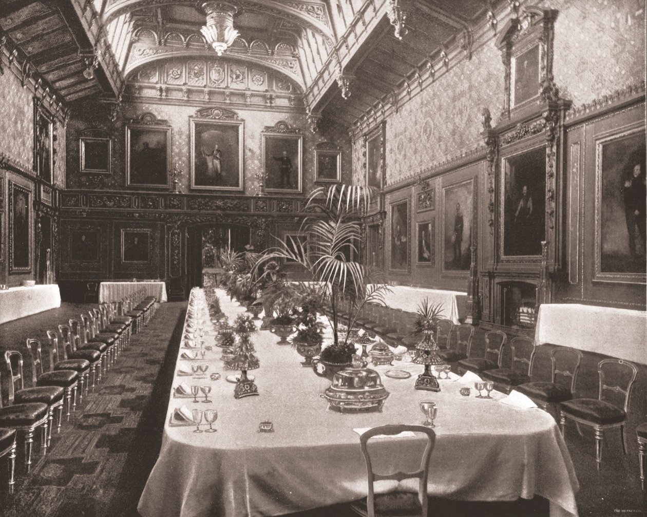 A Câmara de Waterloo, Castelo de Windsor, Berkshire, 1894. de Unbekannt