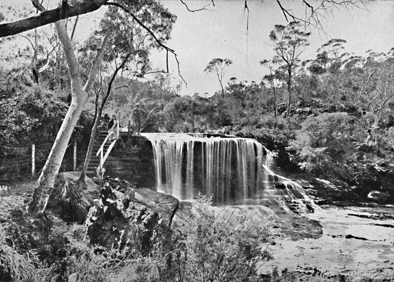 A rocha chorando em quedas de Wentworth, montanhas azuis, c1900. de Unbekannt
