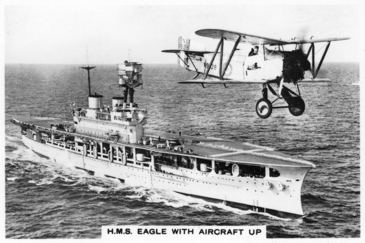 O porta-aviões HMS Eagle e uma aeronave Fairey Flycatcher, 1937 de Unbekannt