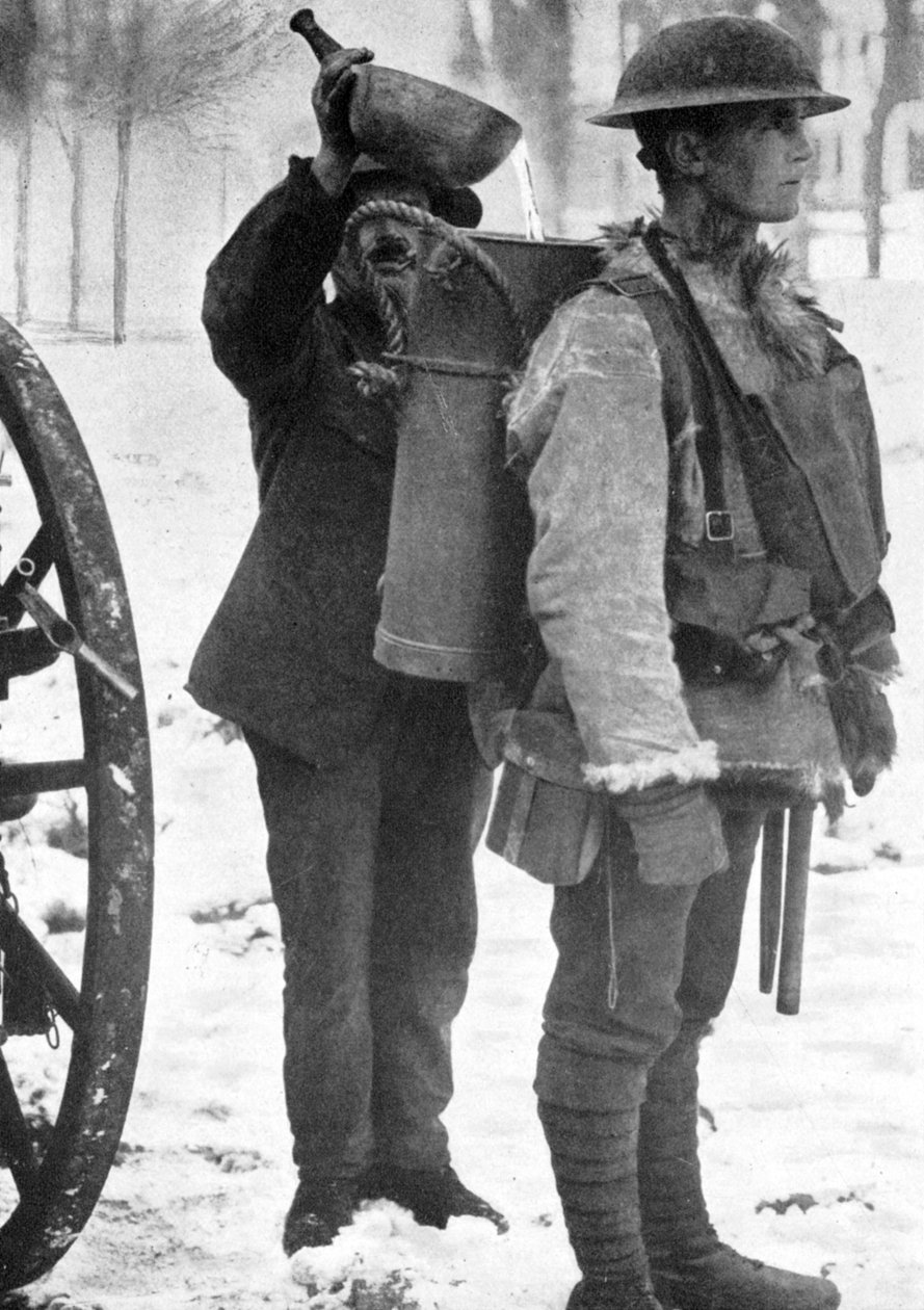 O homem da sopa quente na frente, Primeira Guerra Mundial, 1916, c1920 de Unbekannt