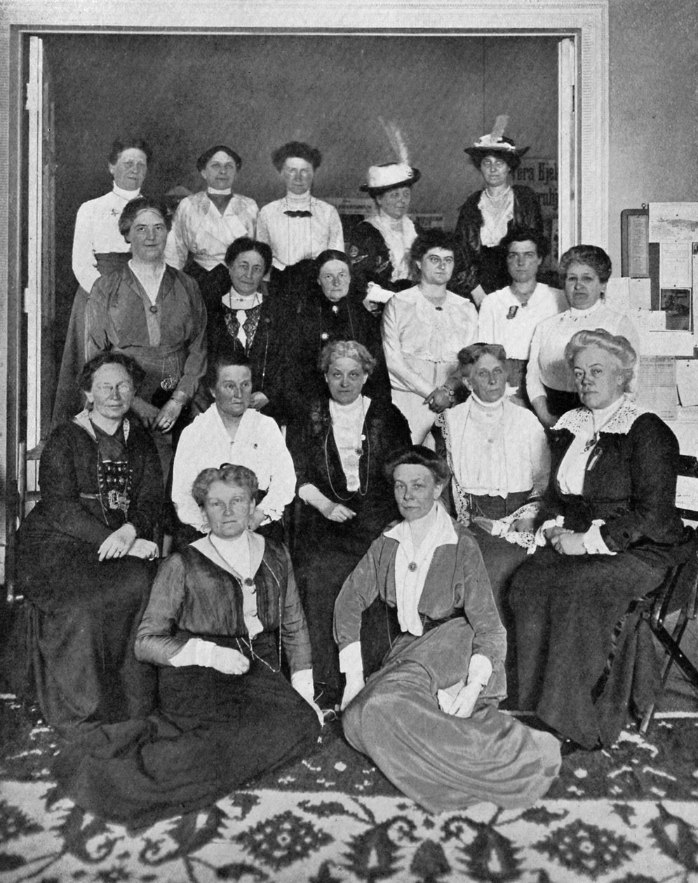 O encontro internacional das trabalhadoras sufragistas, 1914, c1920 de Unbekannt