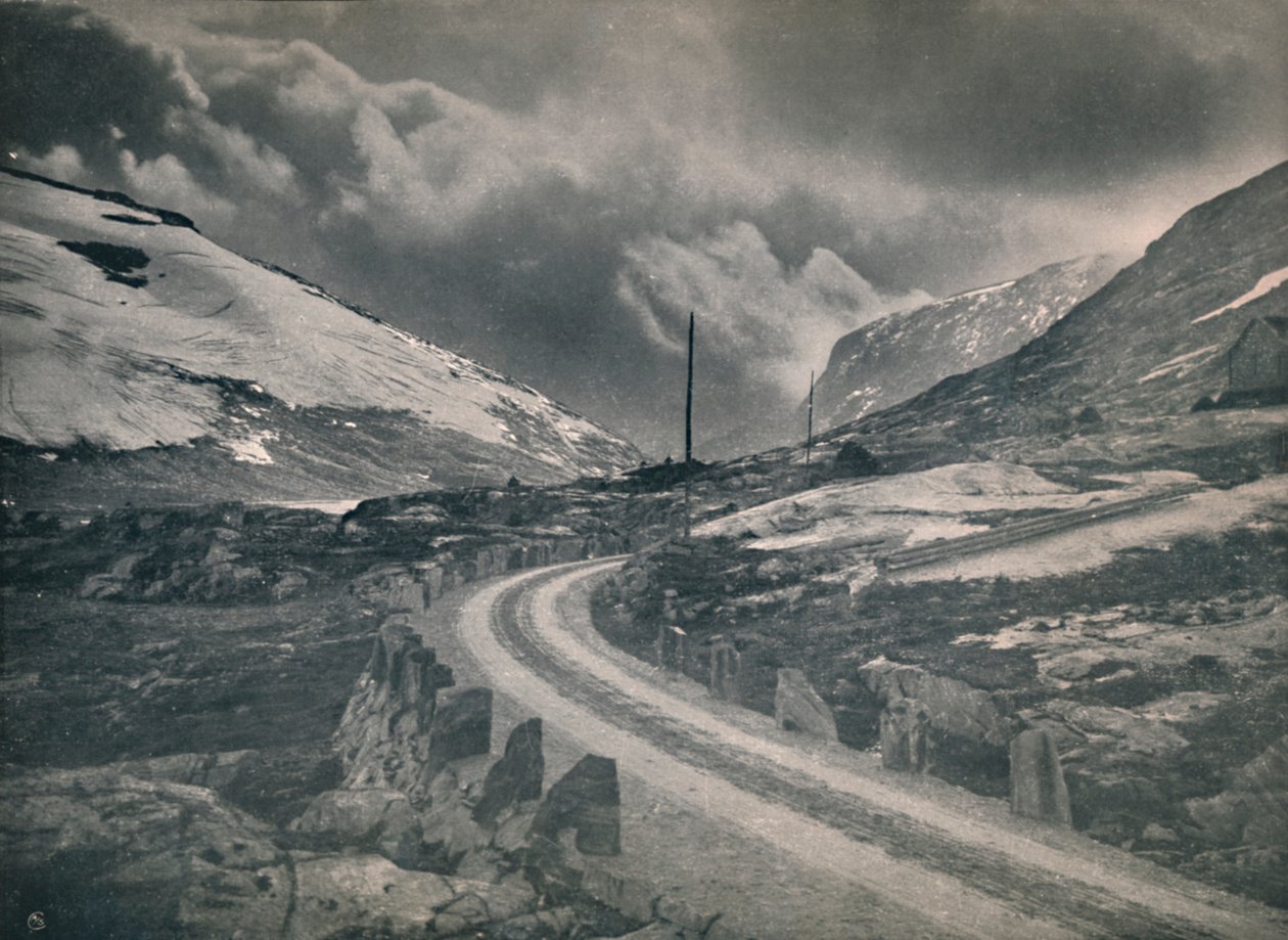 A estrada da montanha Grotli - Stryn, 1914. de Unbekannt