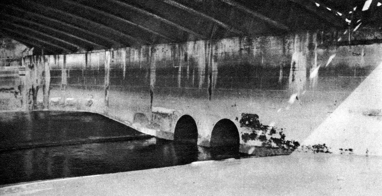 A foz do Holebourne, onde encontra o Tamisa como a Frota, Londres, 1926-1927 de Unbekannt