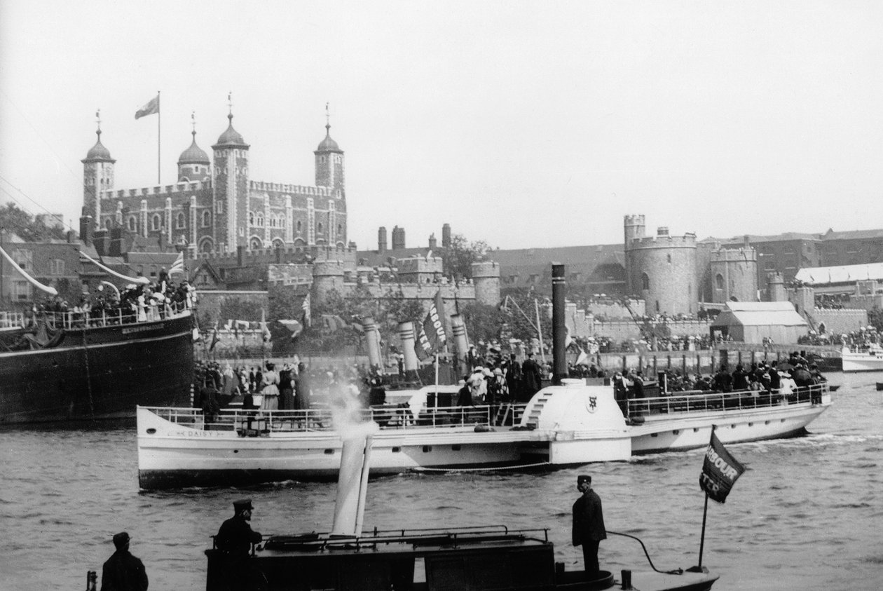 A abertura da Tower Bridge, Londres, 1894 de Unbekannt