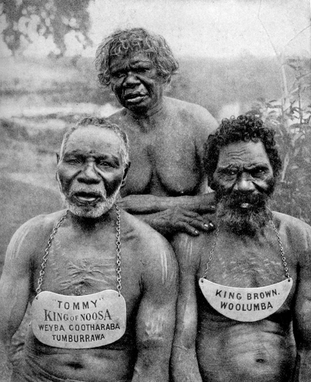 Três aborígines das tribos costeiras acima de Brisbane, Austrália, 1922 de Unbekannt
