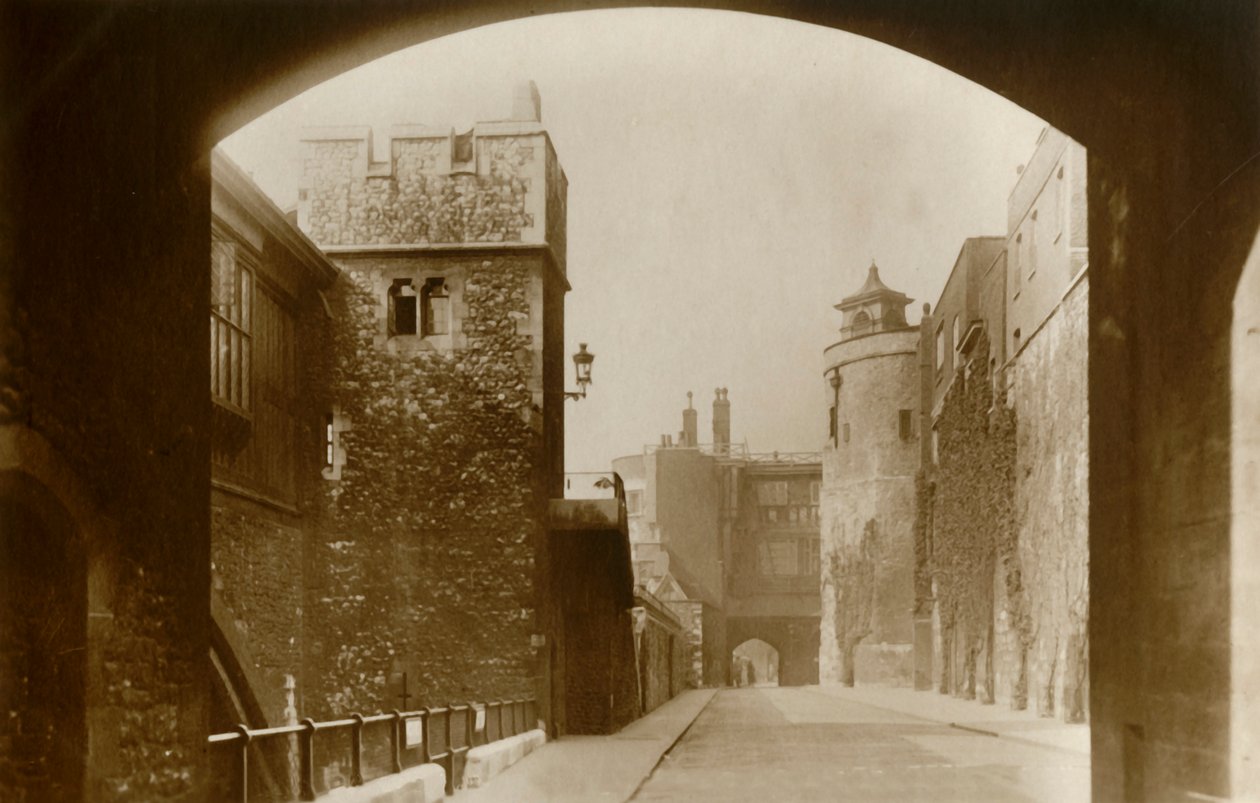 Torre de Londres. St. Thomass e a torre do sino, c1910. de Unbekannt