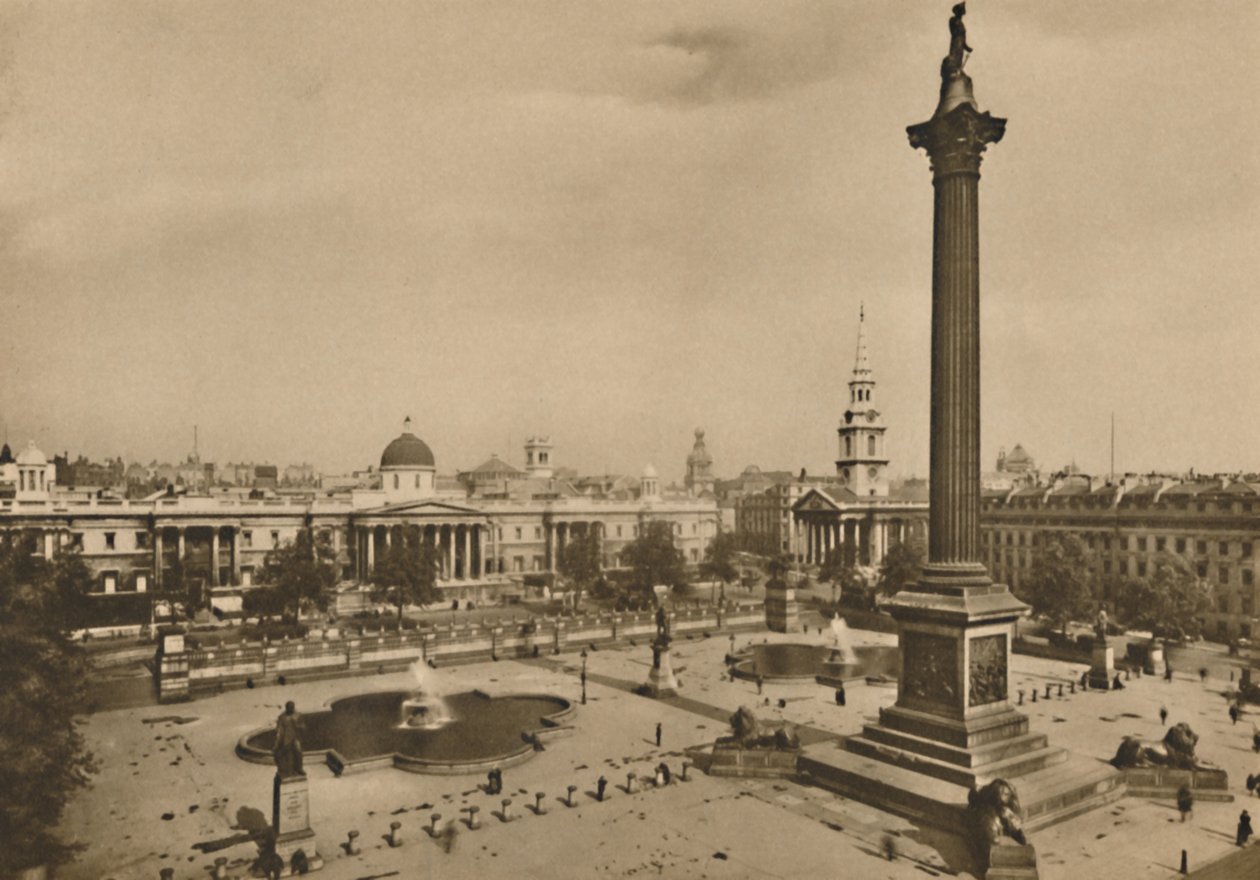 Trafalgar Square. Onde os reis falcões foram mantidos junto com os cavalos reais, c1935. de Unbekannt