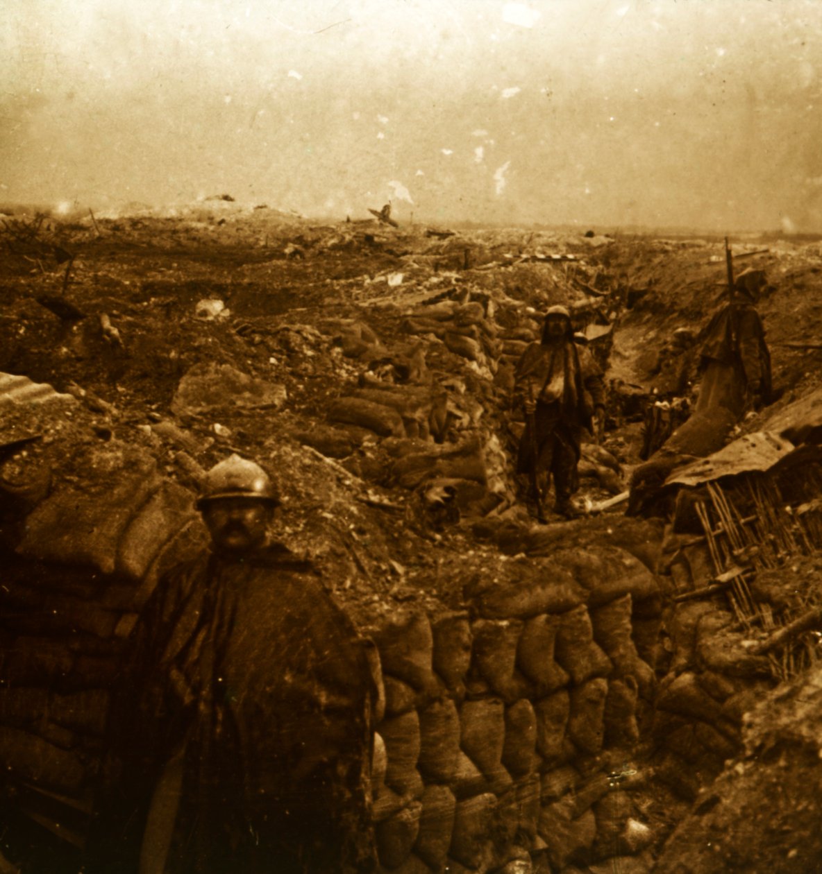 Trincheiras na linha da frente, Moulin de Souain, norte da França, c1915 de Unbekannt