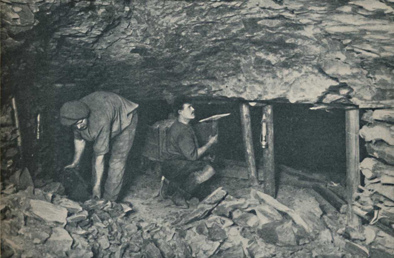 Heróis inconscientes que labutam em perigos enfrentam, c1935 de Unbekannt