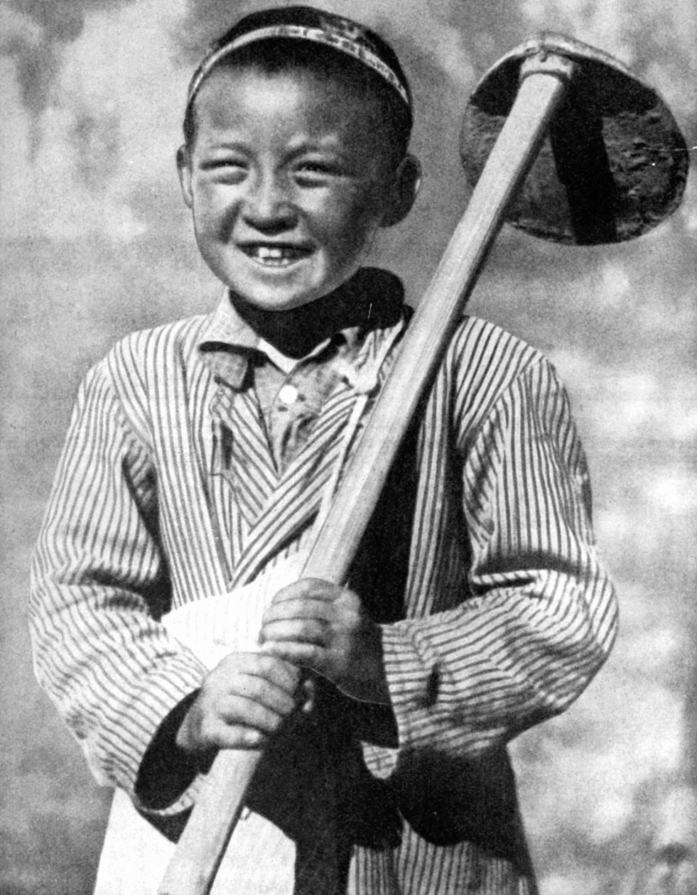 Estudante uzbeque trabalhando em uma fazenda, 1936 de Unbekannt
