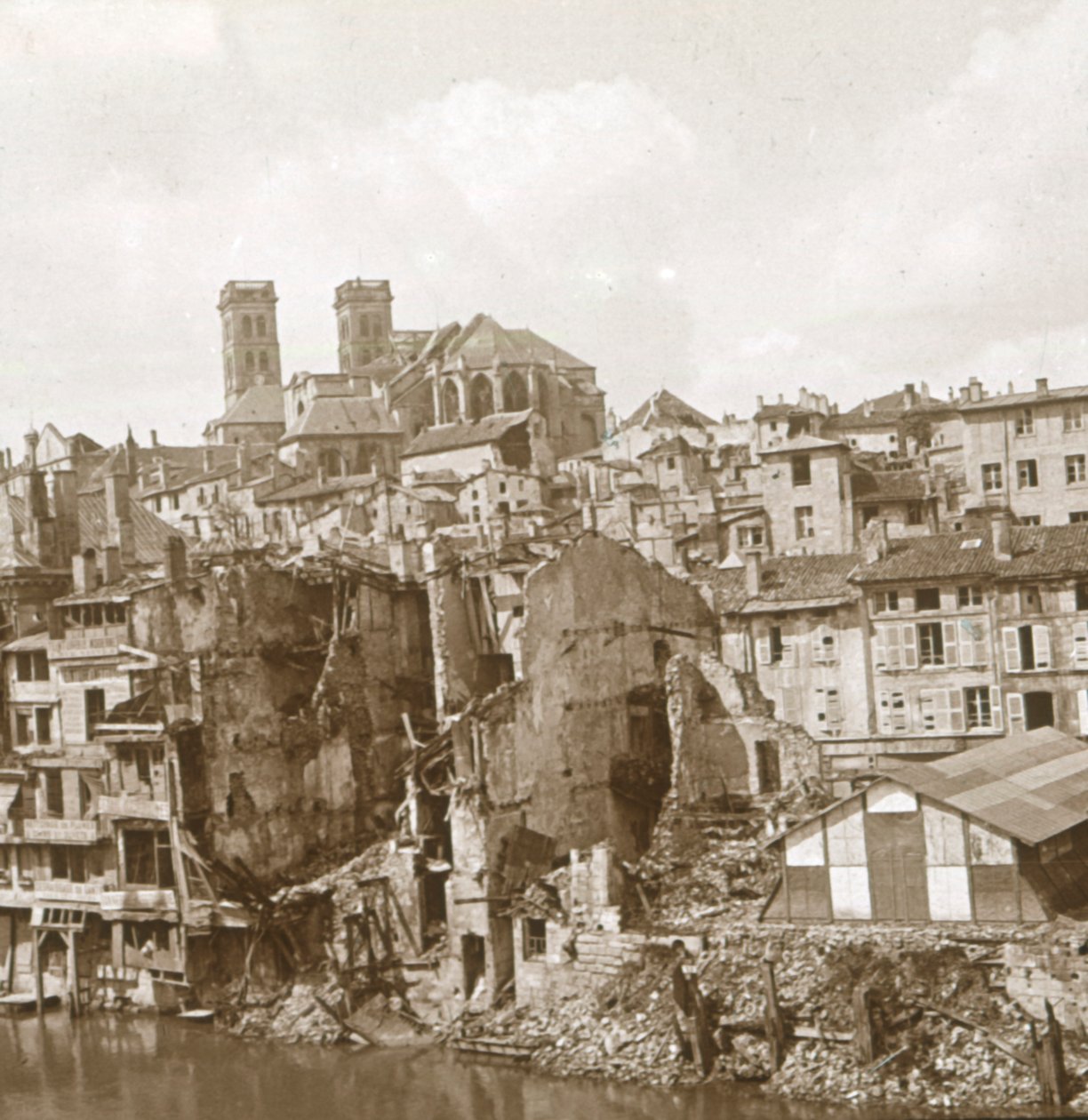 Verdun, norte da França, c1916-c1918 de Unbekannt