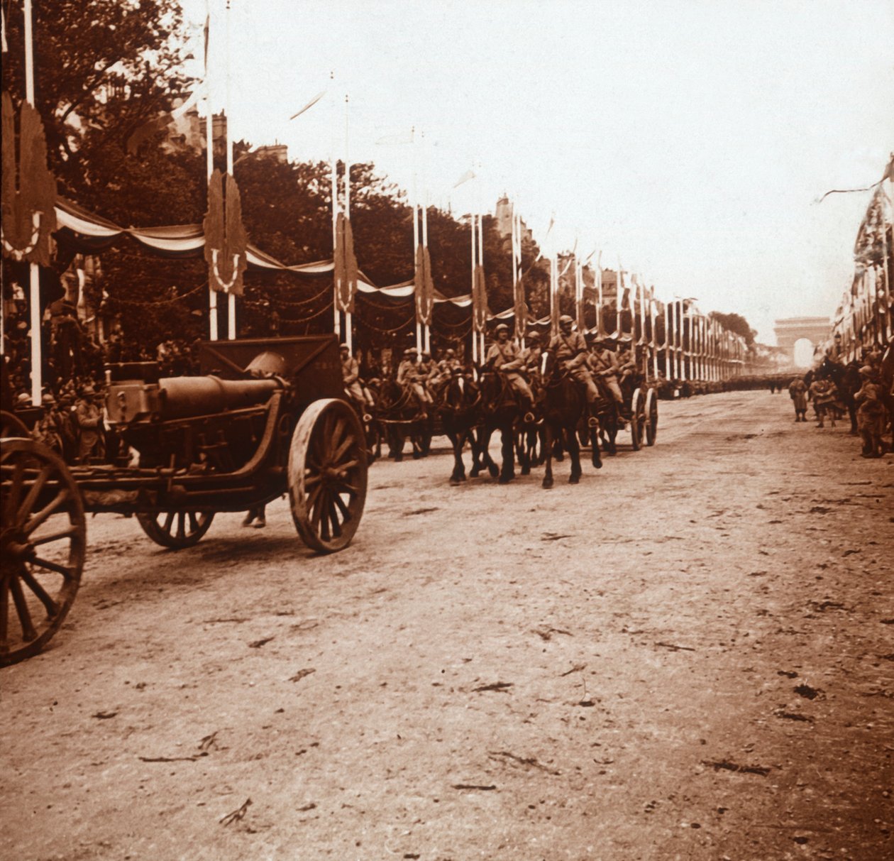 Desfile da vitória, Paris, França, c1918-c1919 de Unbekannt