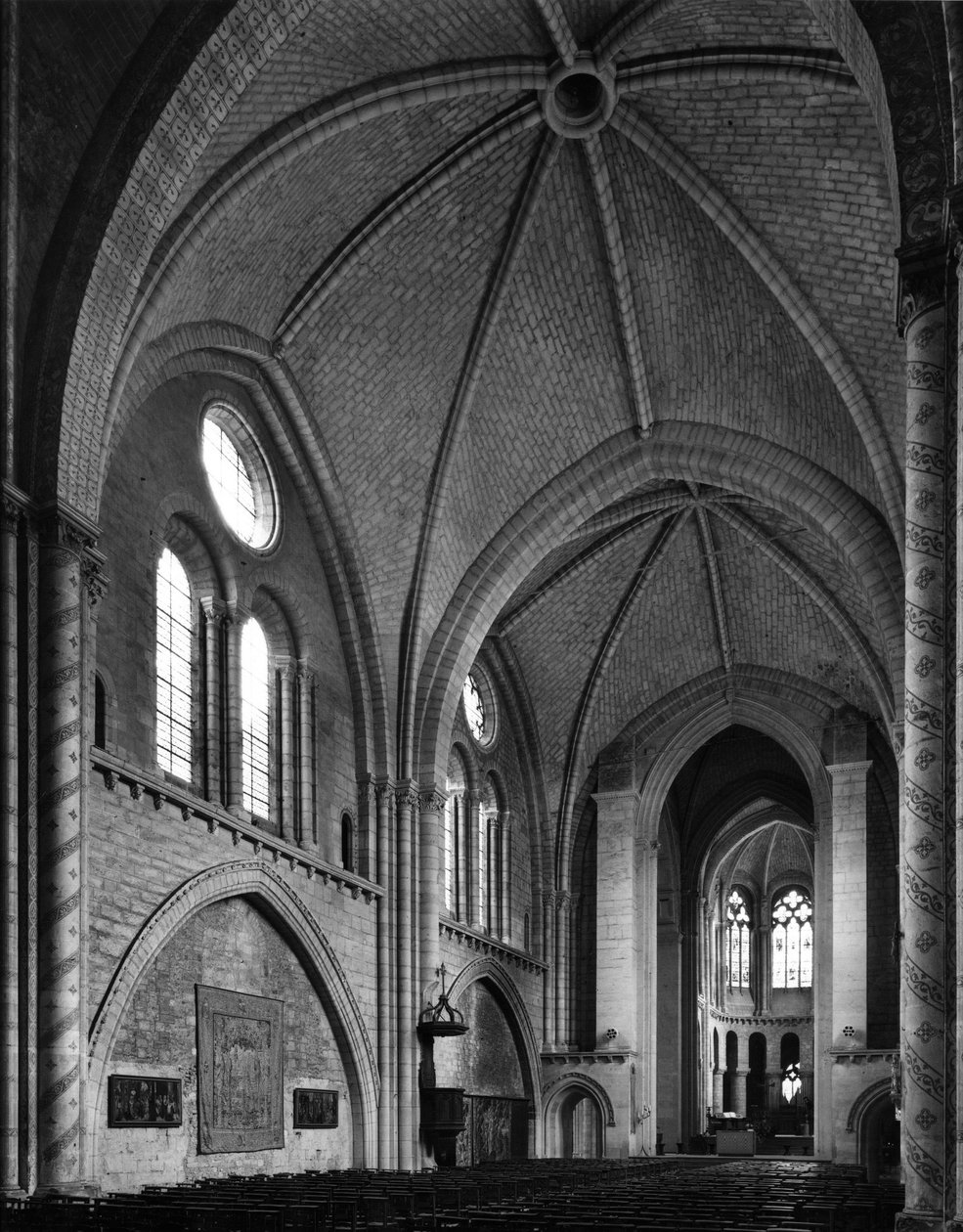 Vista da nave - Igreja de Notre-Dame de la Couture (Nossa Senhora da Cultura) - Le Mans (Sarthe) do século XII-13 de Unbekannt