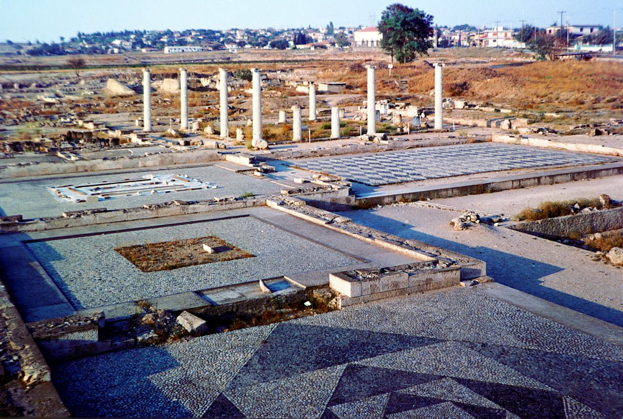 Vista das ruínas arqueológicas em Pella, Macedônia Central. de Unbekannt