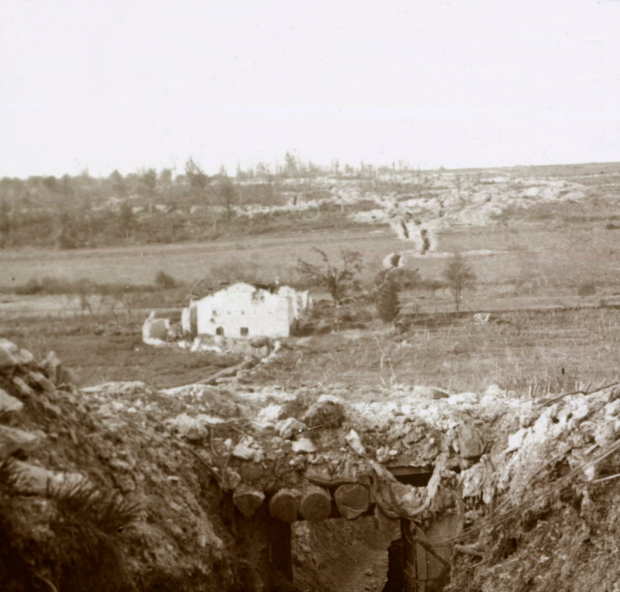 Aldeia de Damloup, norte da França, c1914-c1918 de Unbekannt