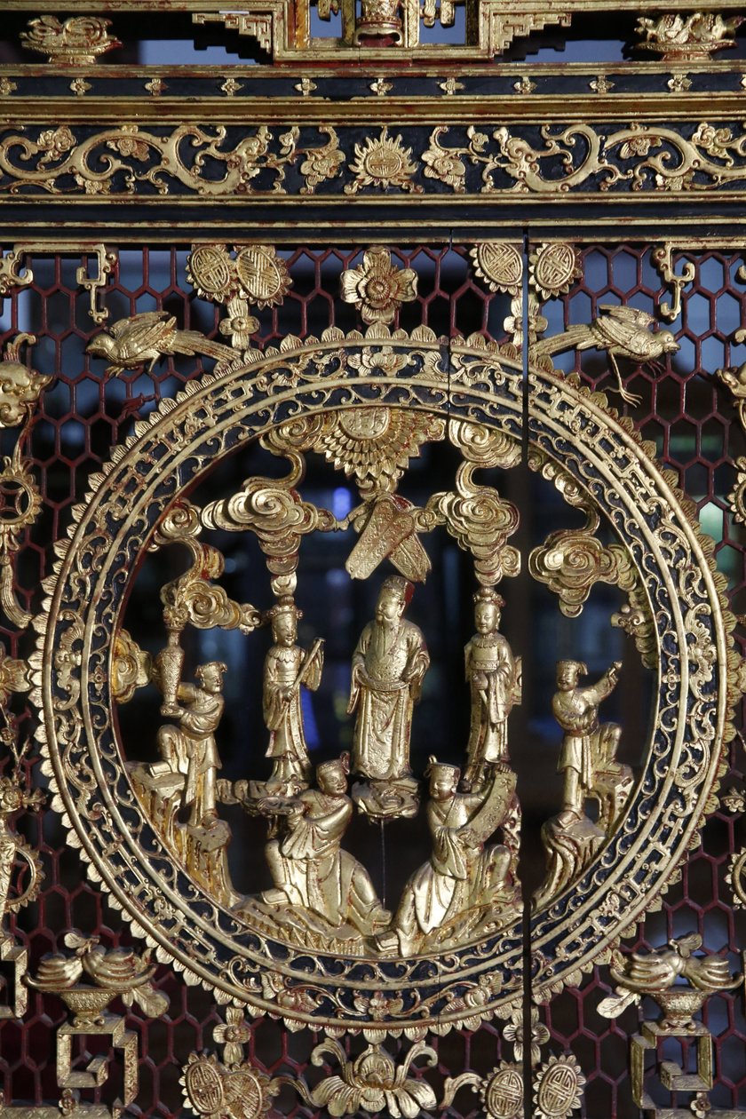 Wat Chedi Luang, Chiang Mai. Trabalho de arte no museu budista. Tailândia de Unbekannt