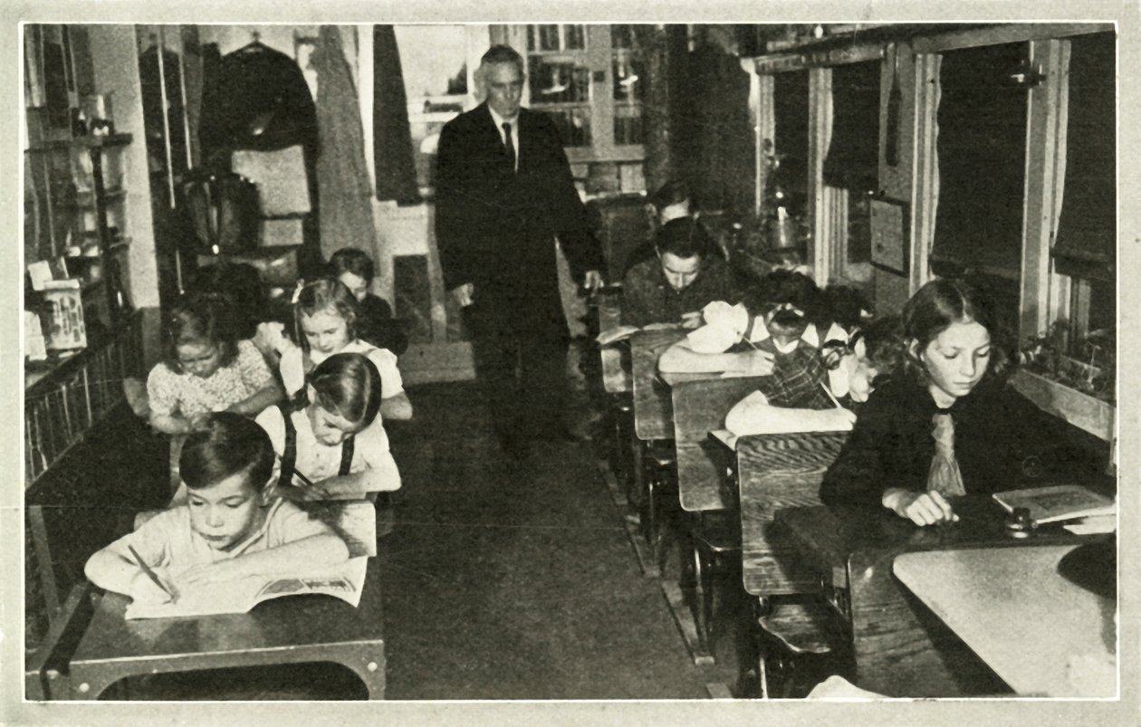Quando a escola chega às crianças - as escolas itinerantes oferecem uma educação moderna de Unbekannt