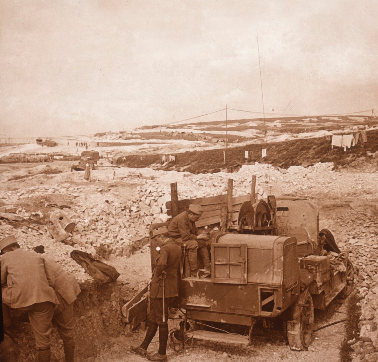 Guincho para balão de barragem, Genicourt, norte da França, c1914-c1918 de Unbekannt
