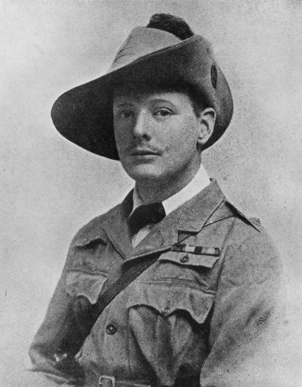 Winston Churchill durante seu tempo como correspodant de guerra, c1899, 1945 de Unbekannt