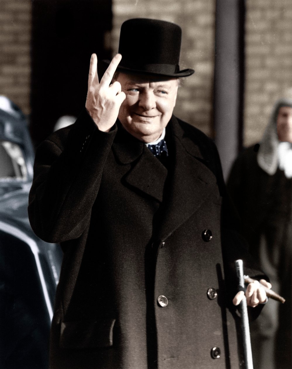 Winston Churchill fazendo seu famoso sinal de V para vitória, 1942 de Unbekannt